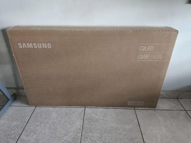 TV Samsung QLED 43 polegadas - Lacrada