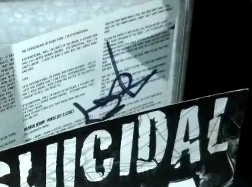 CD SUICIDAL TENDENCIES - FRIENDS & FAMILY 1997 Imp - SUPER RARO - Foto 6