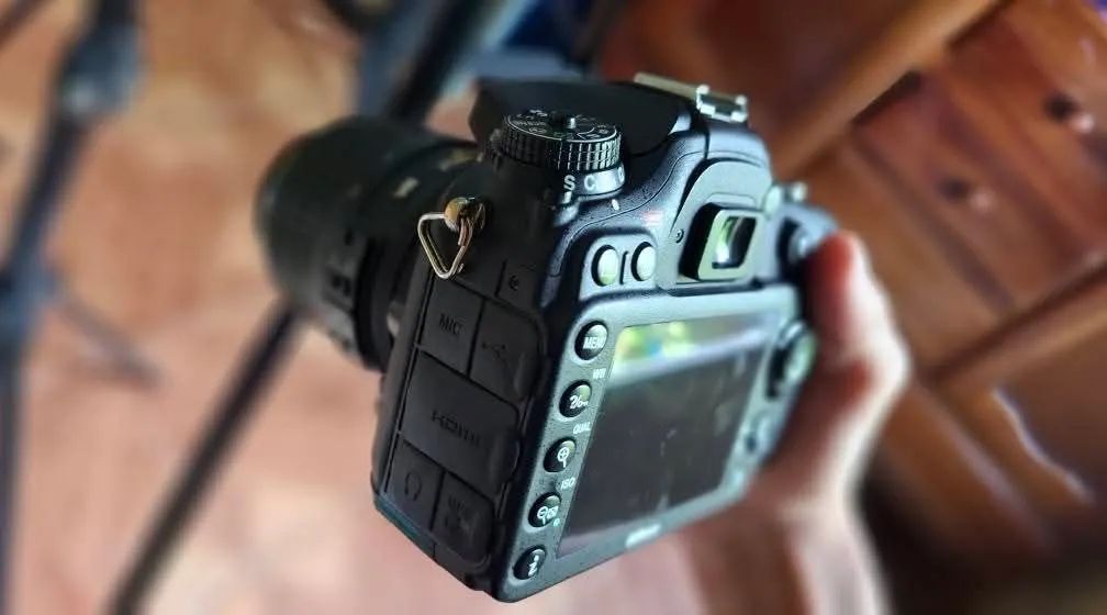 Câmera Nikon D7100 com lente 50mm 1.8g + 18-50mm - Foto 2