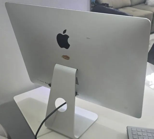 macbook i5 3 geração 8gb memoria 1 terra armagenamento tela 21 polegadas