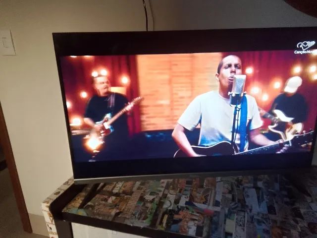 Vendo tv 32 polegadas samart ou troco em celular 