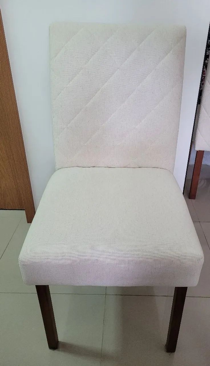 Cadeira estofada moderna - excelente estado