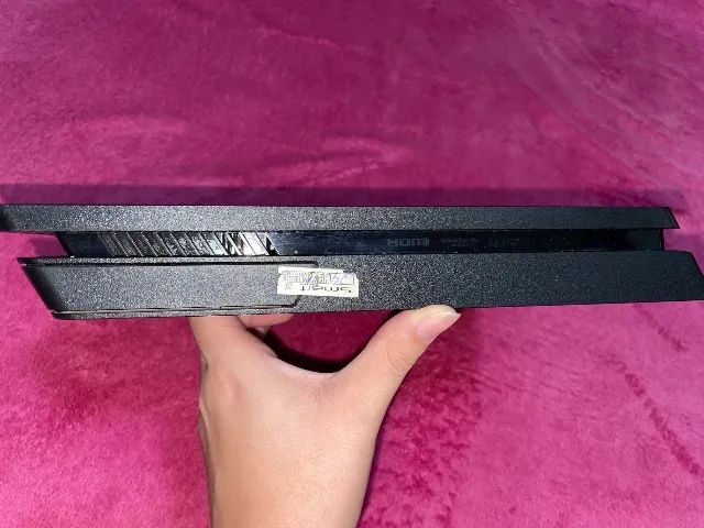 PS4 Slim 1TB + 2 jogos - Foto 4