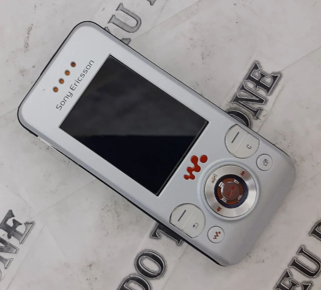 Sony Ericsson w580 celular antigo RELIQUIA branco lindo  - Foto 2