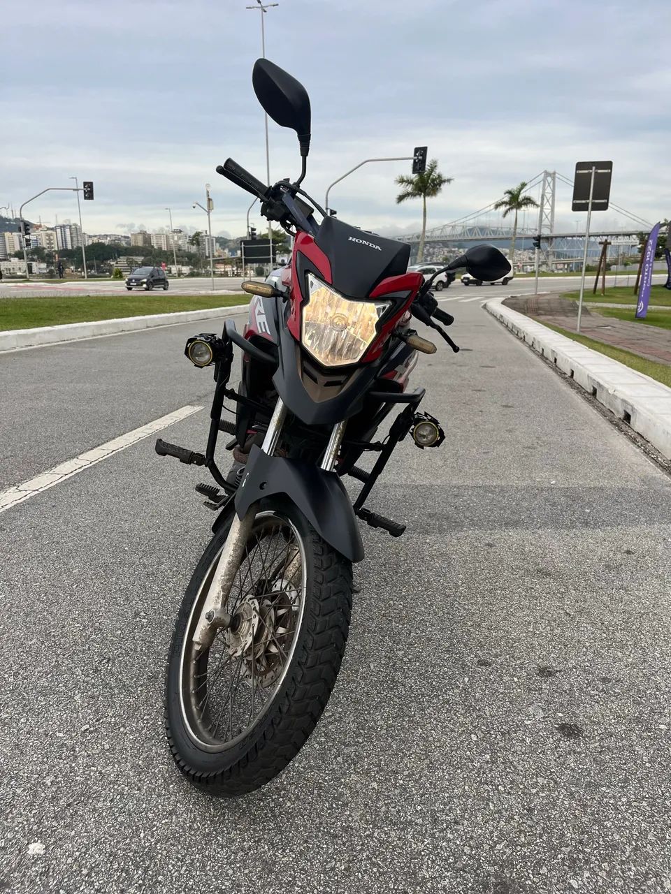 Vende-se XRE 190 