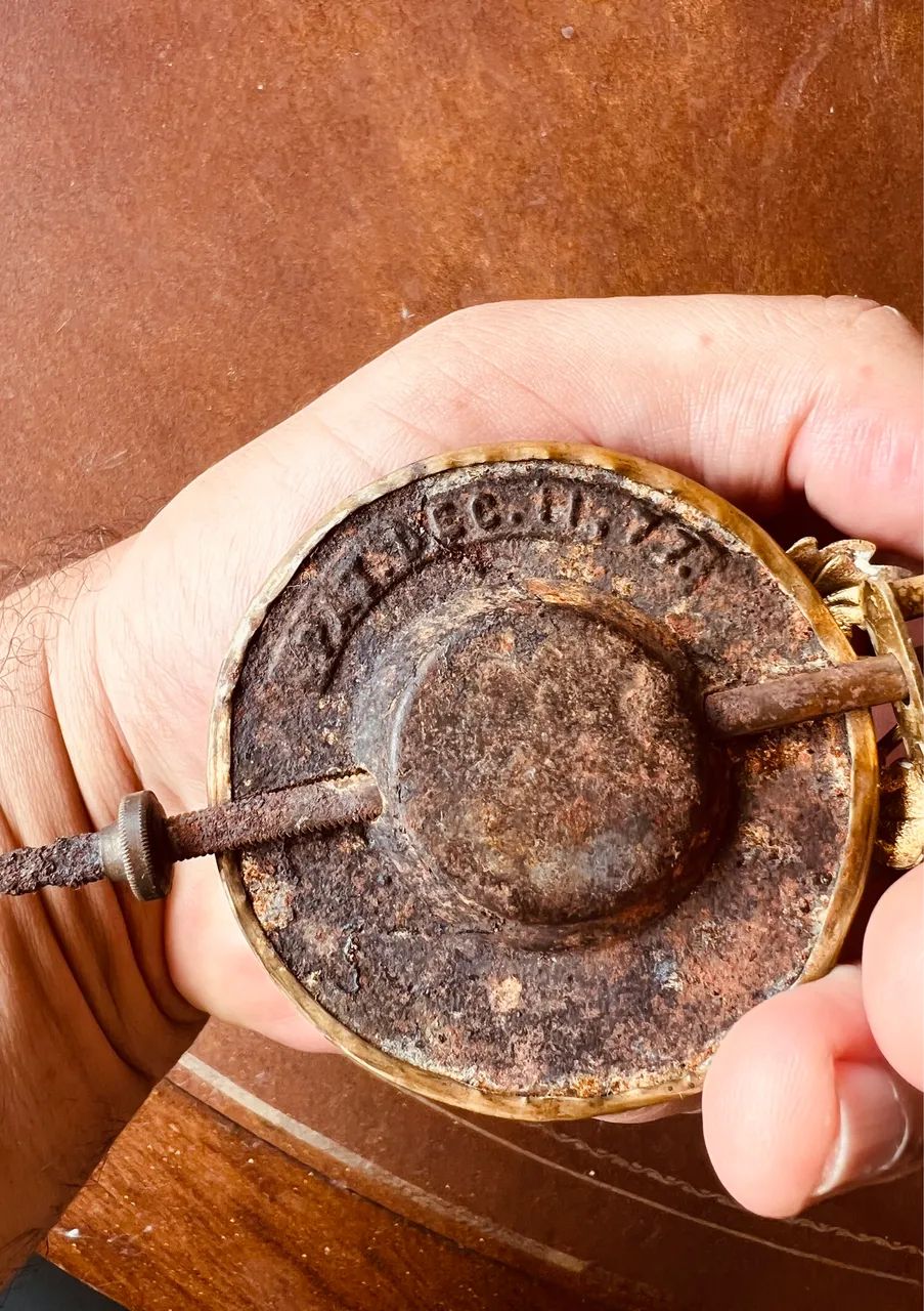 Antigo pêndulo de relógio em latão  - Foto 5