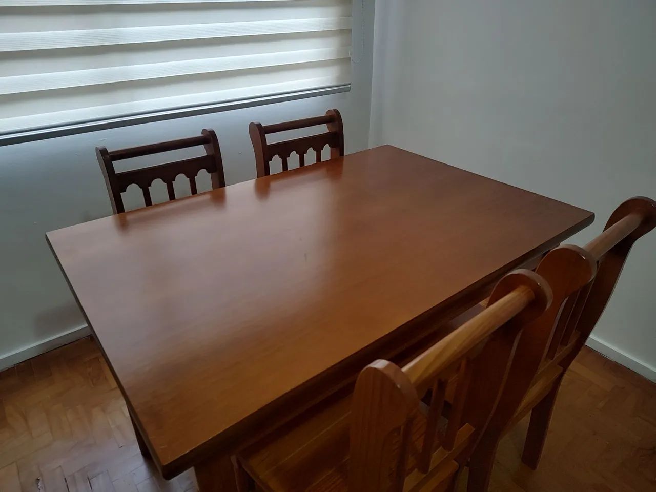Conjunto em madeira maciça, da Apaixone & Decore(mesa e 4 cadeiras) - Foto 3