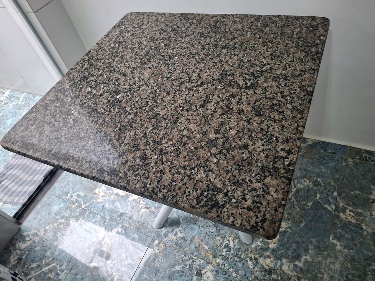 Mesa de granito 