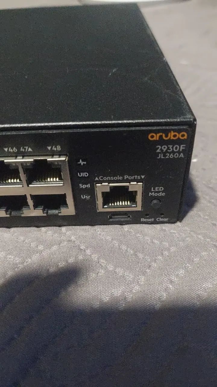 Switch Aruba 48p - Foto 2