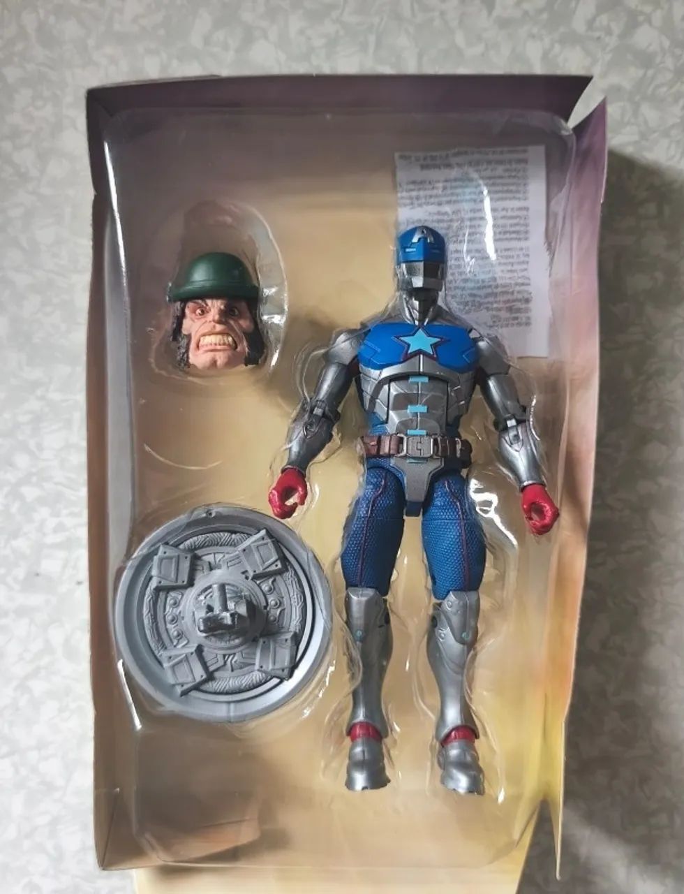 Marvel Legends Civil Warrior - Foto 2