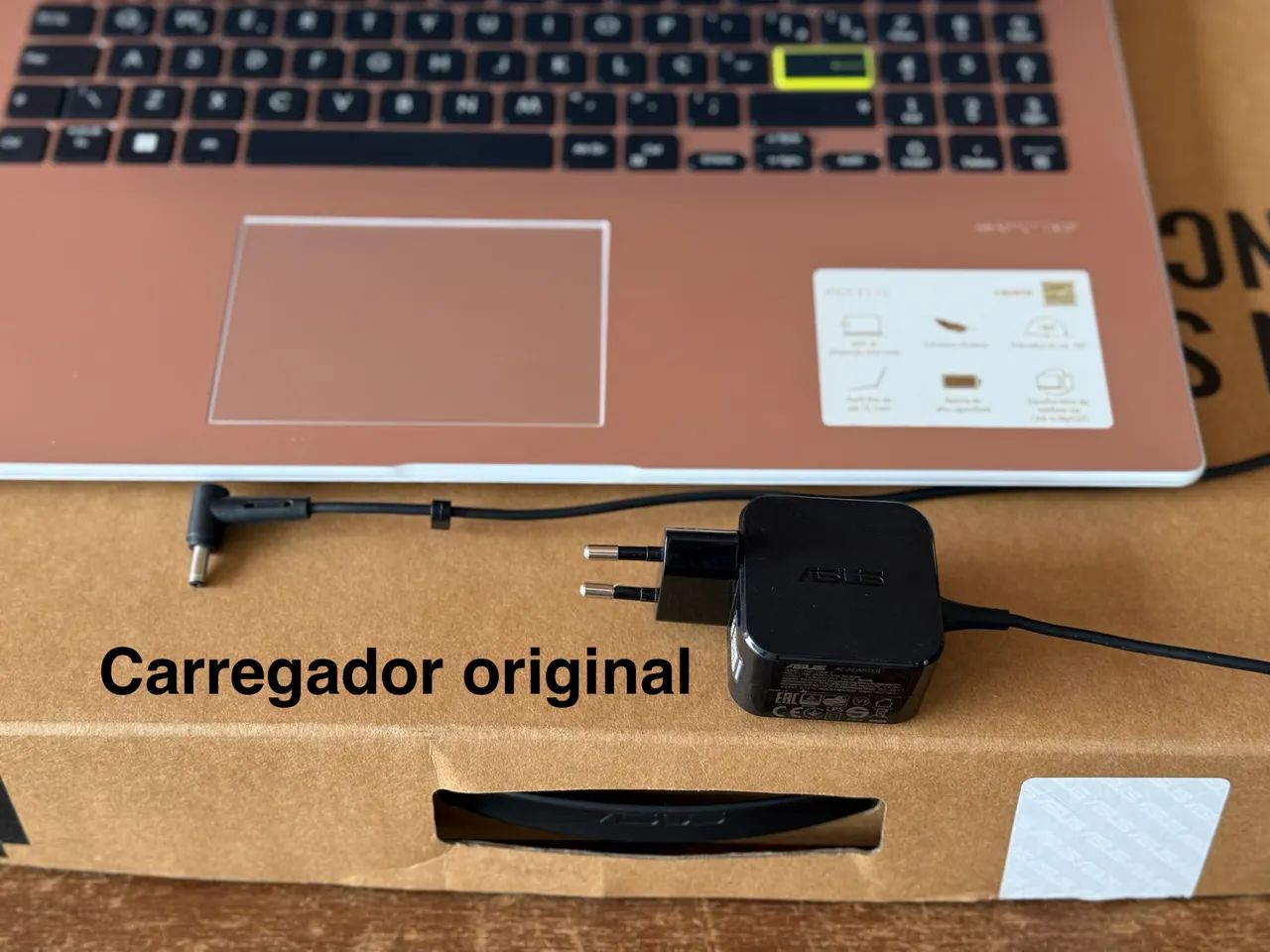 Notebook semi novo na caixa  - Foto 2