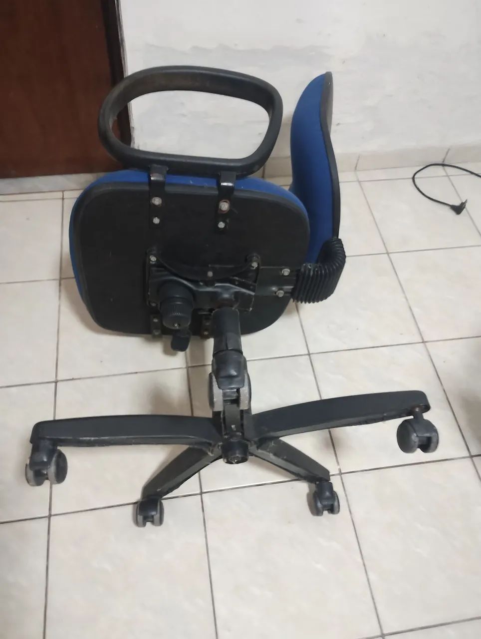Cadeira para escritório giratória  - Foto 3