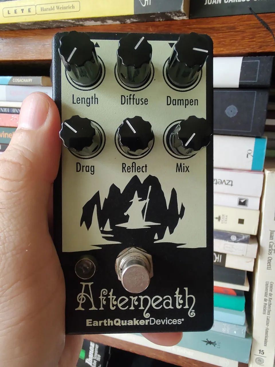 Pedal EarthQuaker Afterneath v.2