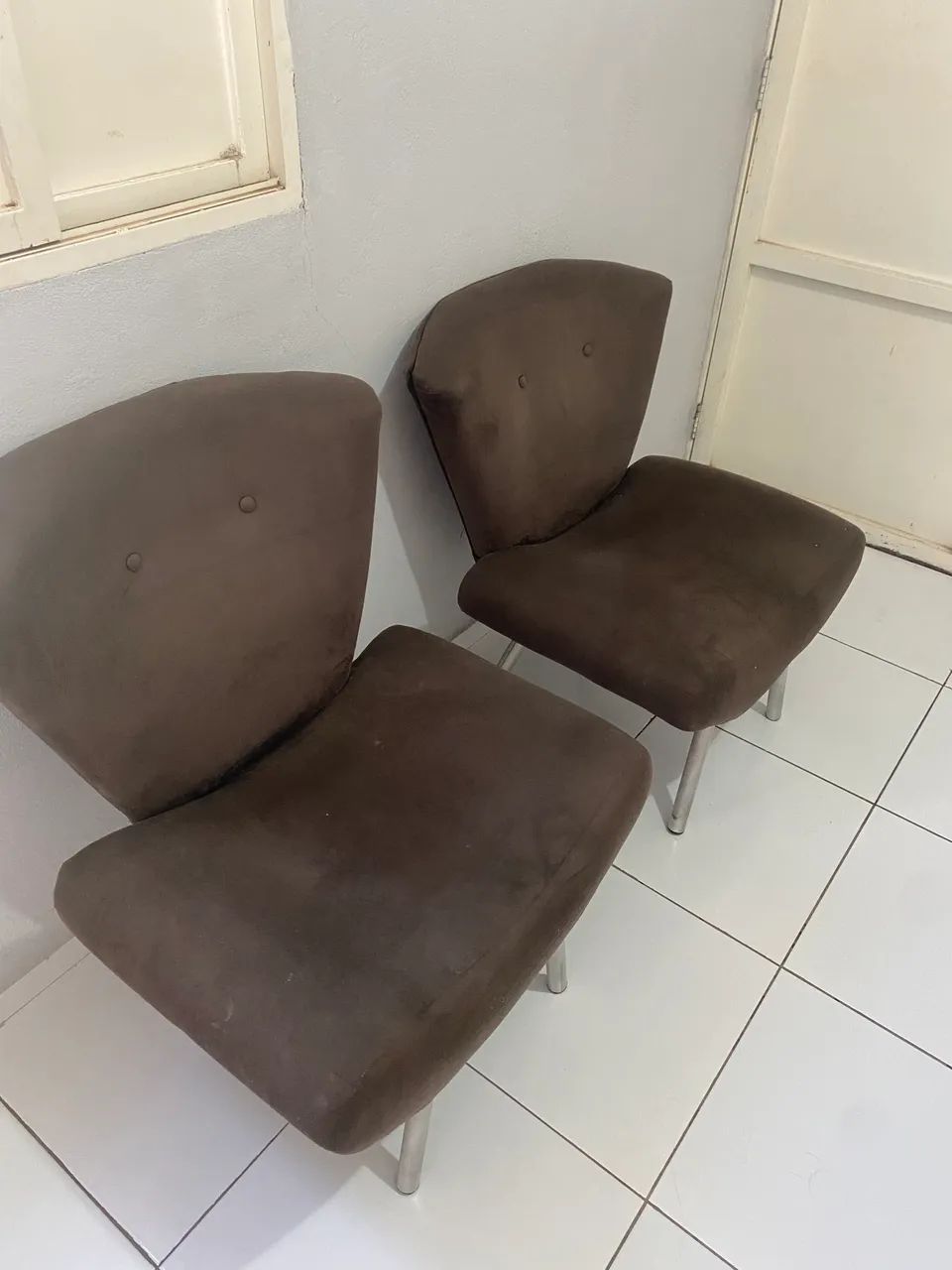 Poltronas estofadas novas  - Foto 4