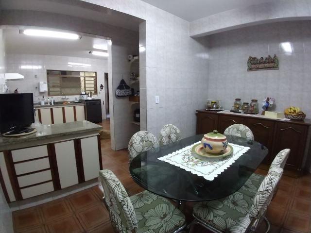 Excelente Sobrado QE 28 Guará 2, 5 suítes, 5 vagas de garagem cobertas + lazer - Foto 15