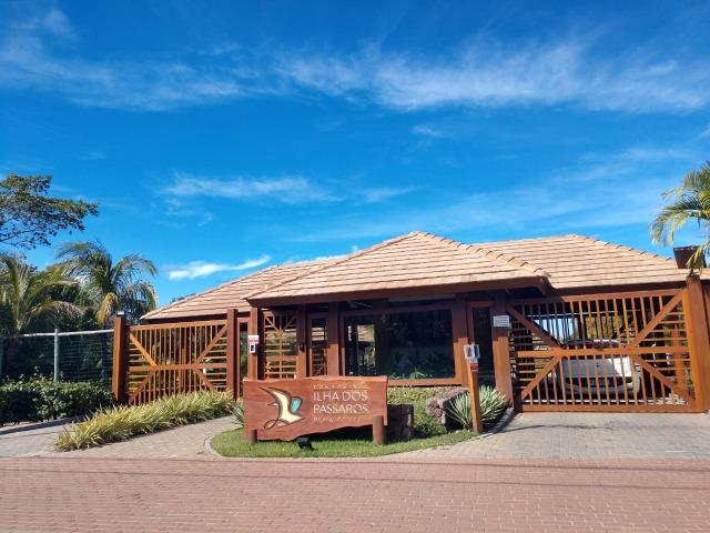 Casa em Praia do Forte, 5 suítes e 6 vagas de garagem