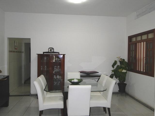Casa com 3 dormitórios à venda, lote 380 metros, construção 250 m² por r$ 545.000 - caiçar