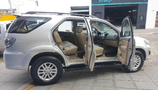 Hilux sw4 srv 4X4 3.0 - Foto 6
