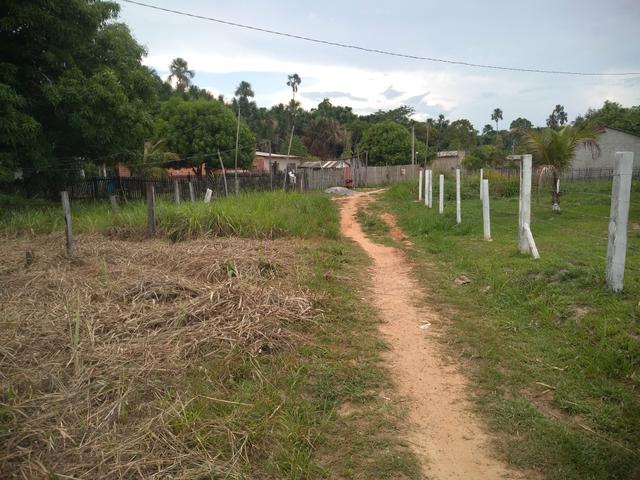 Vende-se um terreno