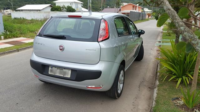 Vendo Fiat Punto Attrative 1.4 8v Fire - Foto 4