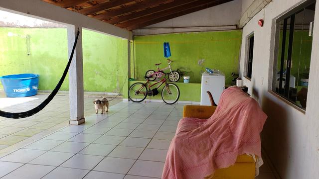 Casa simples com iptu 3quartos lote 270m2 rua 8vila São José Vicente Pires - Foto 4