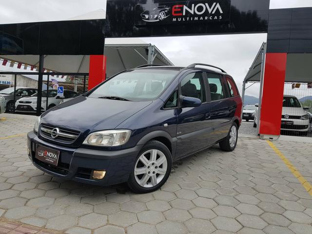 GM Zafira Elite 2005 Automática 2.0 8v Couro Airbag ABS Piloto Automático - Foto 18