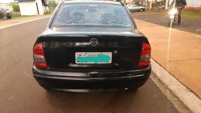 Vendo classic 2005 vhc 1.0 Alcool basico urgente!! Leia o Anuncio!! - Foto 2