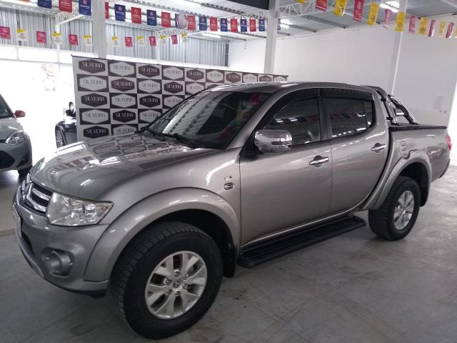 L200 TRITON 2015/2016 2.4 HLS CHROME 4X2 CD 16V FLEX 4P MANUAL - Foto 2