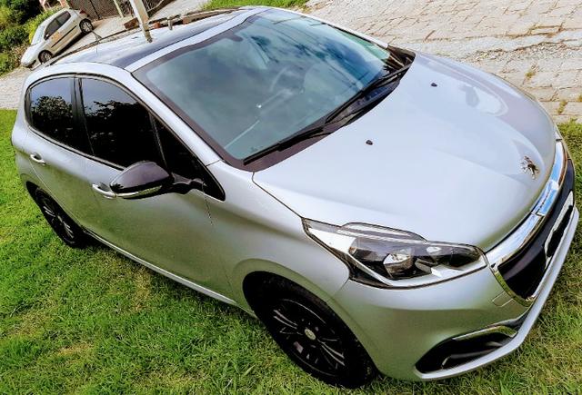 Peugeot 208 + Teto Panorâmico