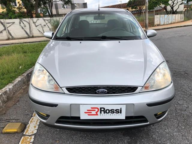 Focus sedan 1.6 - Foto 3