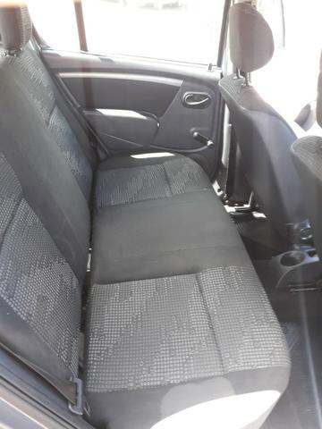 Renault Sandero 1.0 Econômico - Foto 3