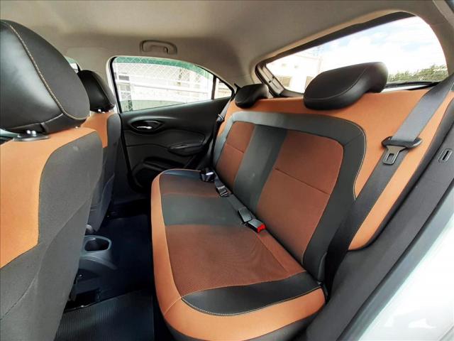 CHEVROLET ONIX 1.4 MPFI ACTIV 8V FLEX 4P AUTOMÁTICO - Foto 9