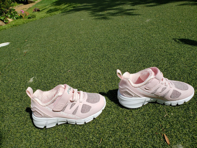 tenis fila infantil rosa