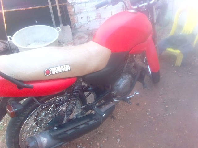 MOTO YAMAHA.2.500.VENDO OU TROCO.