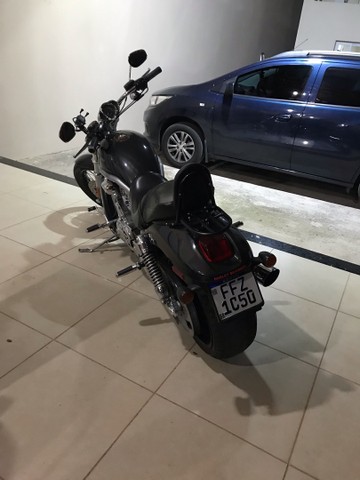 HARLEY DAVIDSON V-ROD