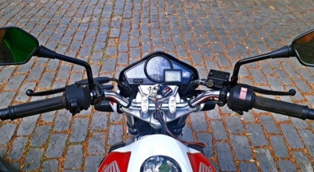 CB 300 COM URGÊNCIA