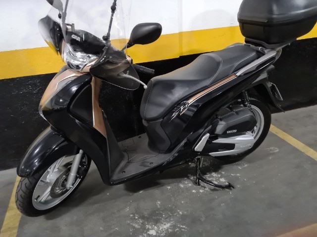 SCOOTER HONDA SH DLX 150 CC , AUTOMÁTICA ANO 20/2021