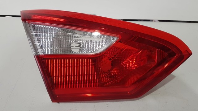 Lanterna Esquerda Tampa Ford Focus Sedan 2013 2014 2015