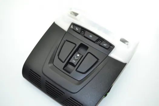 Luz Cortesia Com Interruptor Teto Solar Bmw 335 M3 Original