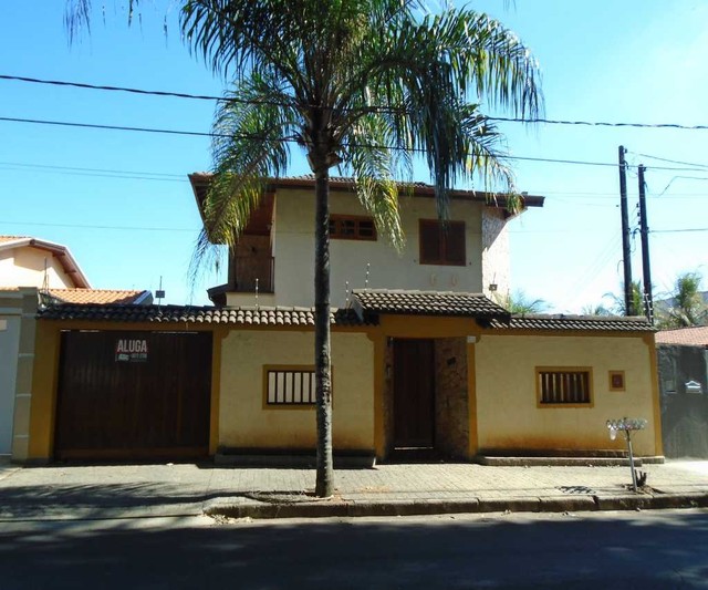 Venda de Casas / Sobrado na cidade de Cosmópolis