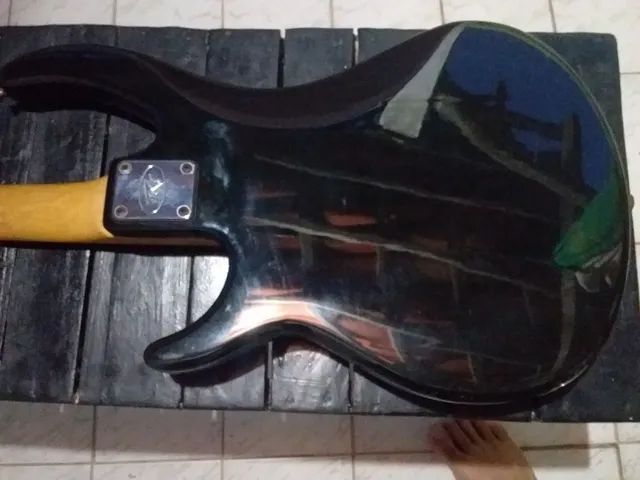 Baixo Peavey 4 cordas - Foto 6