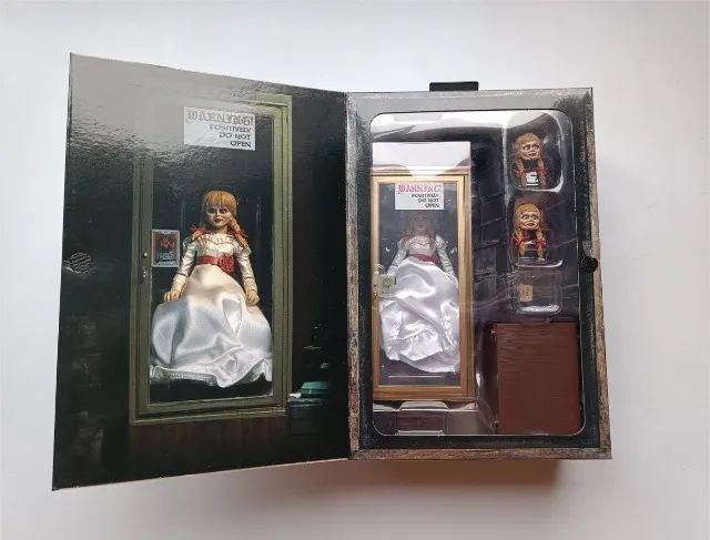 Figura Annabelle Volta Pra Casa Invocação Mal Neca Original - Foto 5
