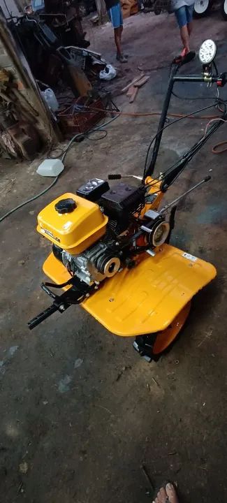 Tratorido moto cultivador semi novo