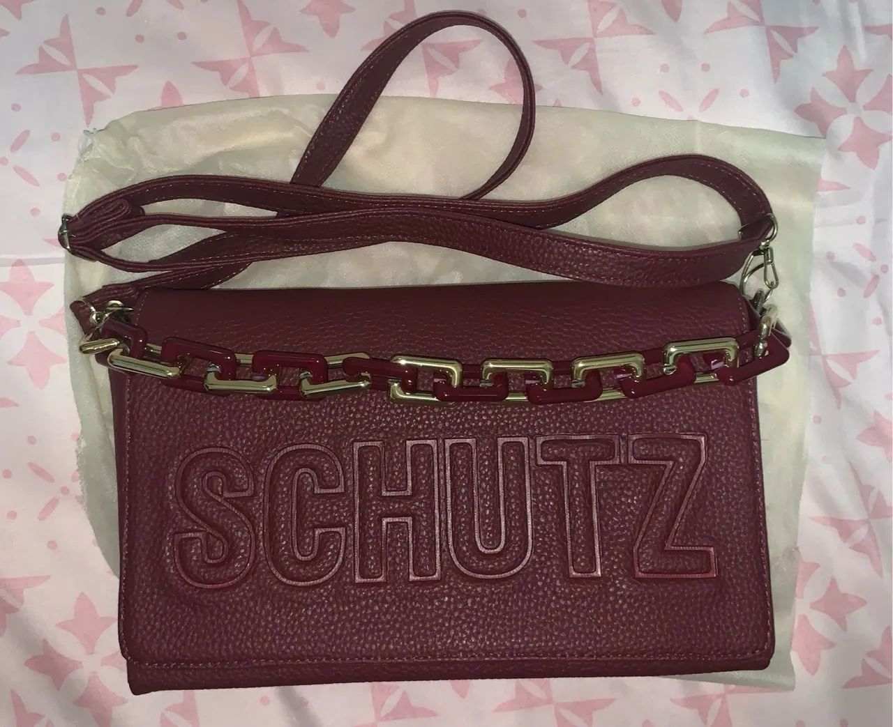 Bolsa Schutz Transversal vinho- Nova - Foto 2