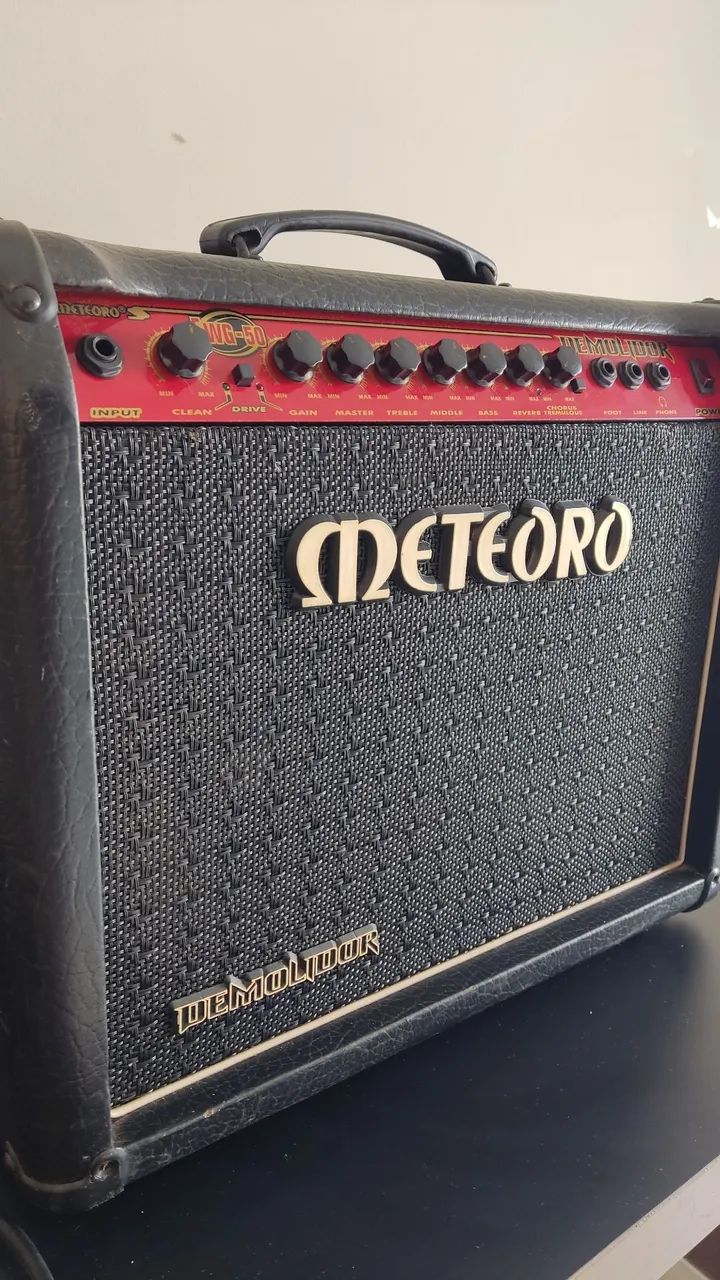 Amplificador Meteoro Demolidor FWG 50 - Guitarra - Foto 3