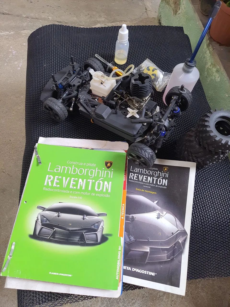 Automodelo Lamborghini Réventon- 1:10 - Foto 6