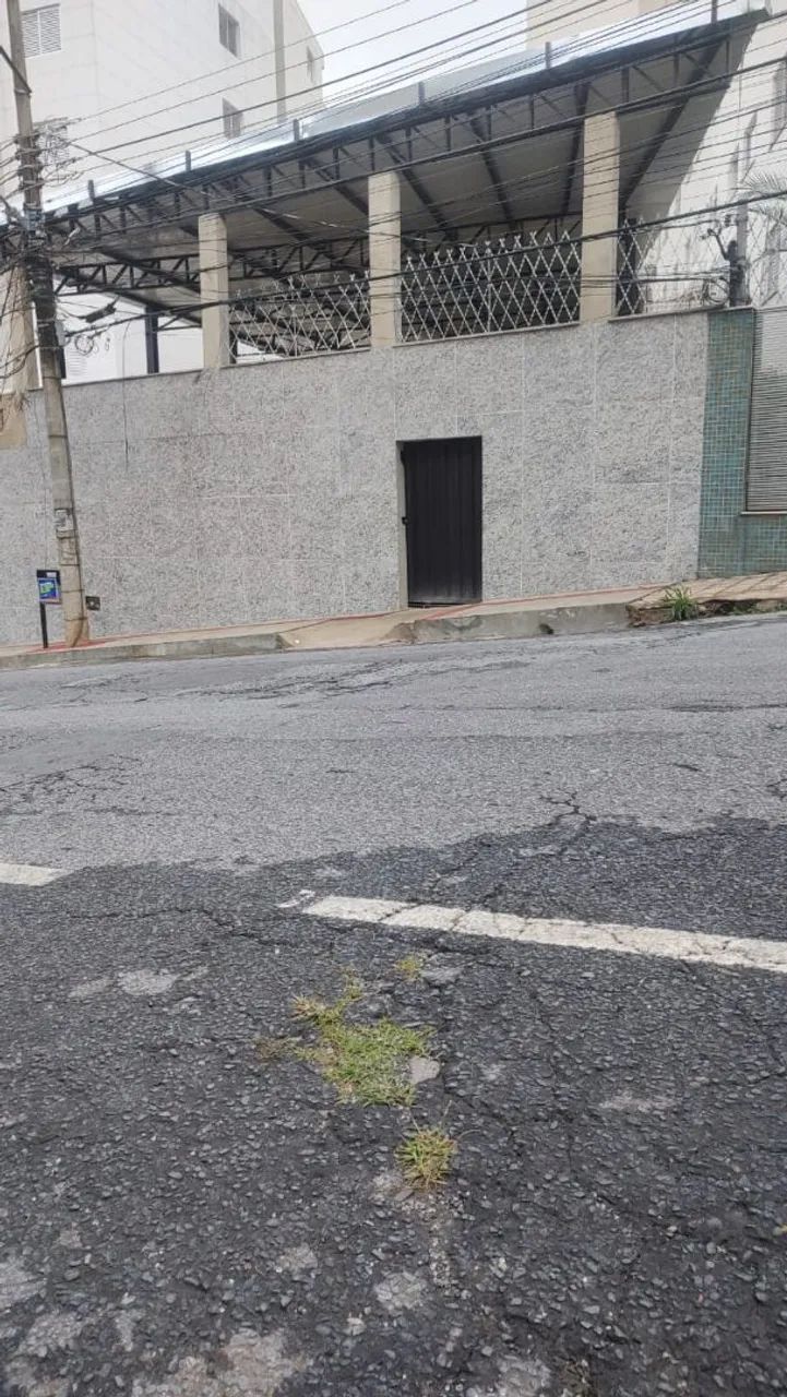 Contrata-se MEIO OFICIAL PARA TRABALHAR EM OBRA,