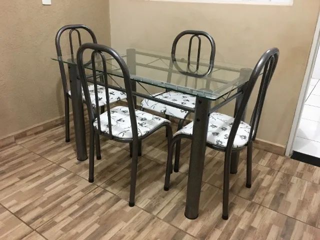 Mesa com 4 cadeiras - Foto 3