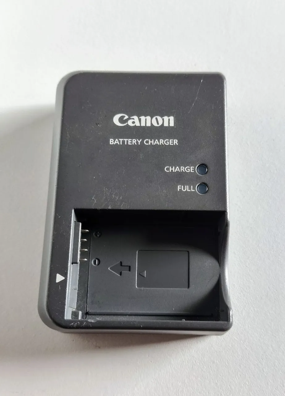 Carregador de Bateria Canon