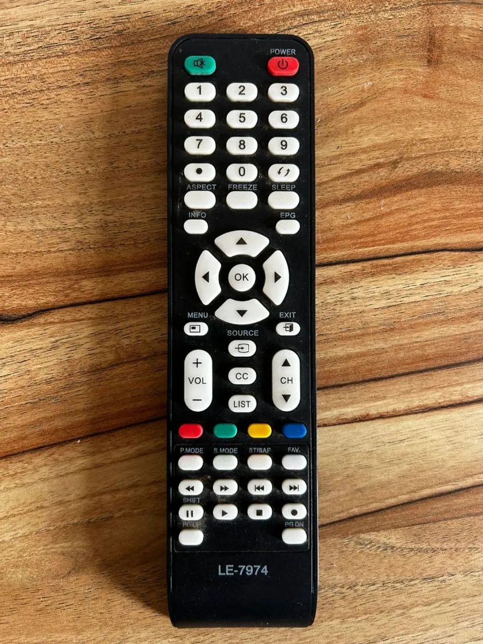 TV LED 32" CCE L322 com conversor digital, HDMI e USB - Foto 4